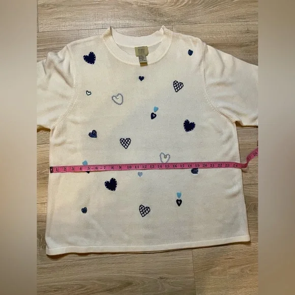 Teddi Woman Ivory Sweater with Blue Heart Embroidery – Size 2X - Picture 7 of 9